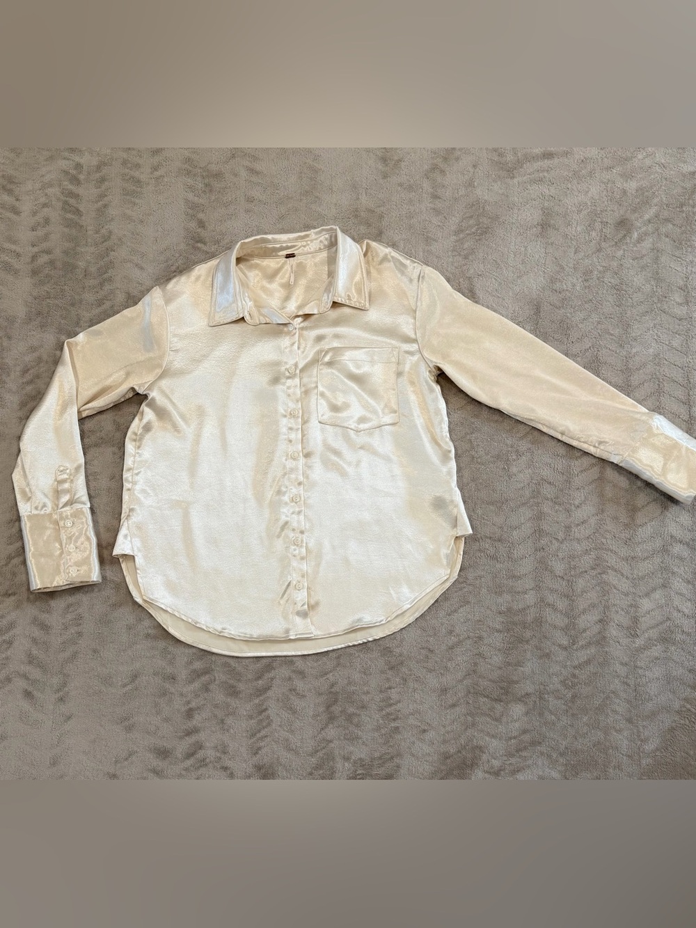 Free People Champagne Satin Button Down Minimalist Silk-Feel Blouse Sz S - Picture 1 of 7